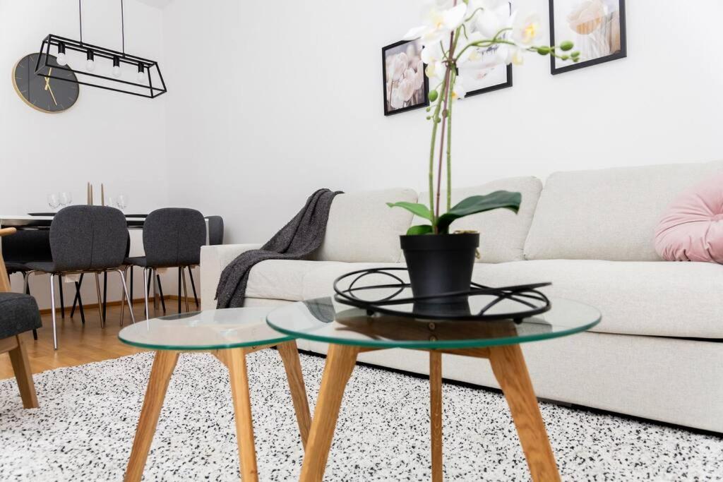 Orestaliving - 2Br On The Danube Canal Wina Bagian luar foto